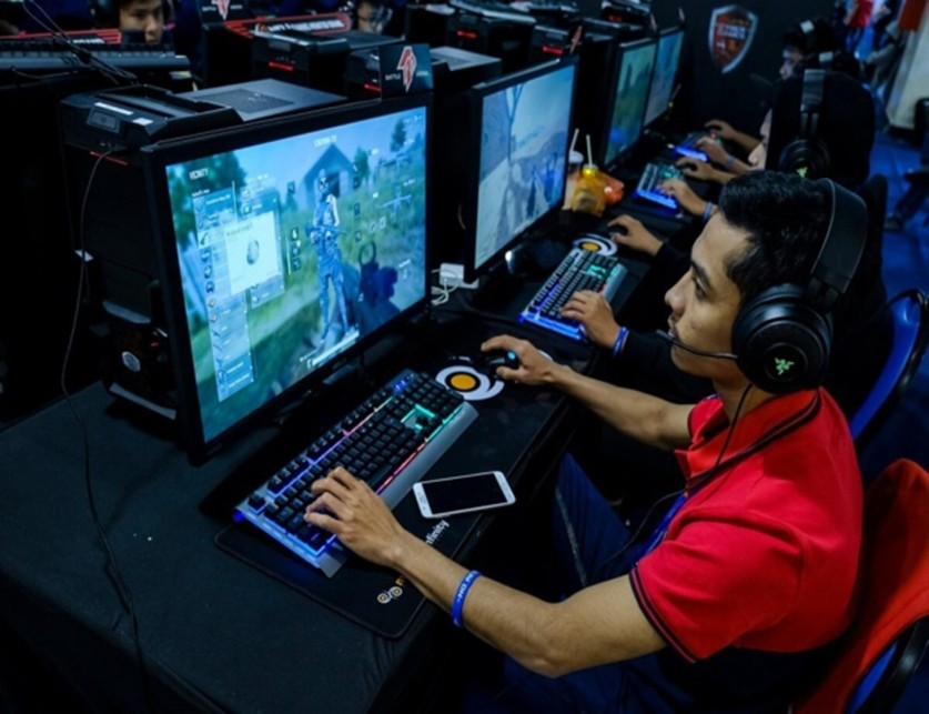 Esports and Virtual Sports